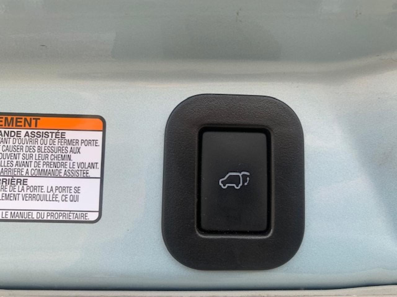 2015 Toyota Sienna XLE AWD Photo