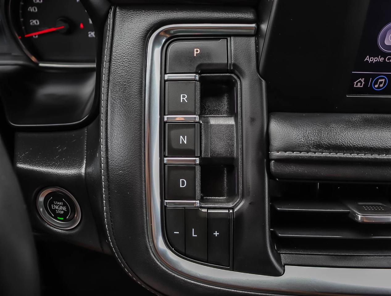 2023 Chevrolet Suburban LS Photo