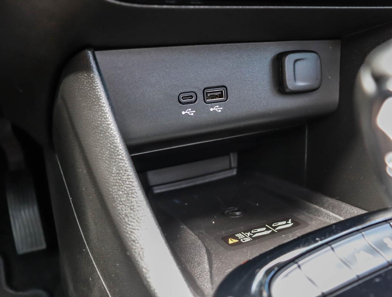 2024 Buick Encore GX Sport Touring Photo