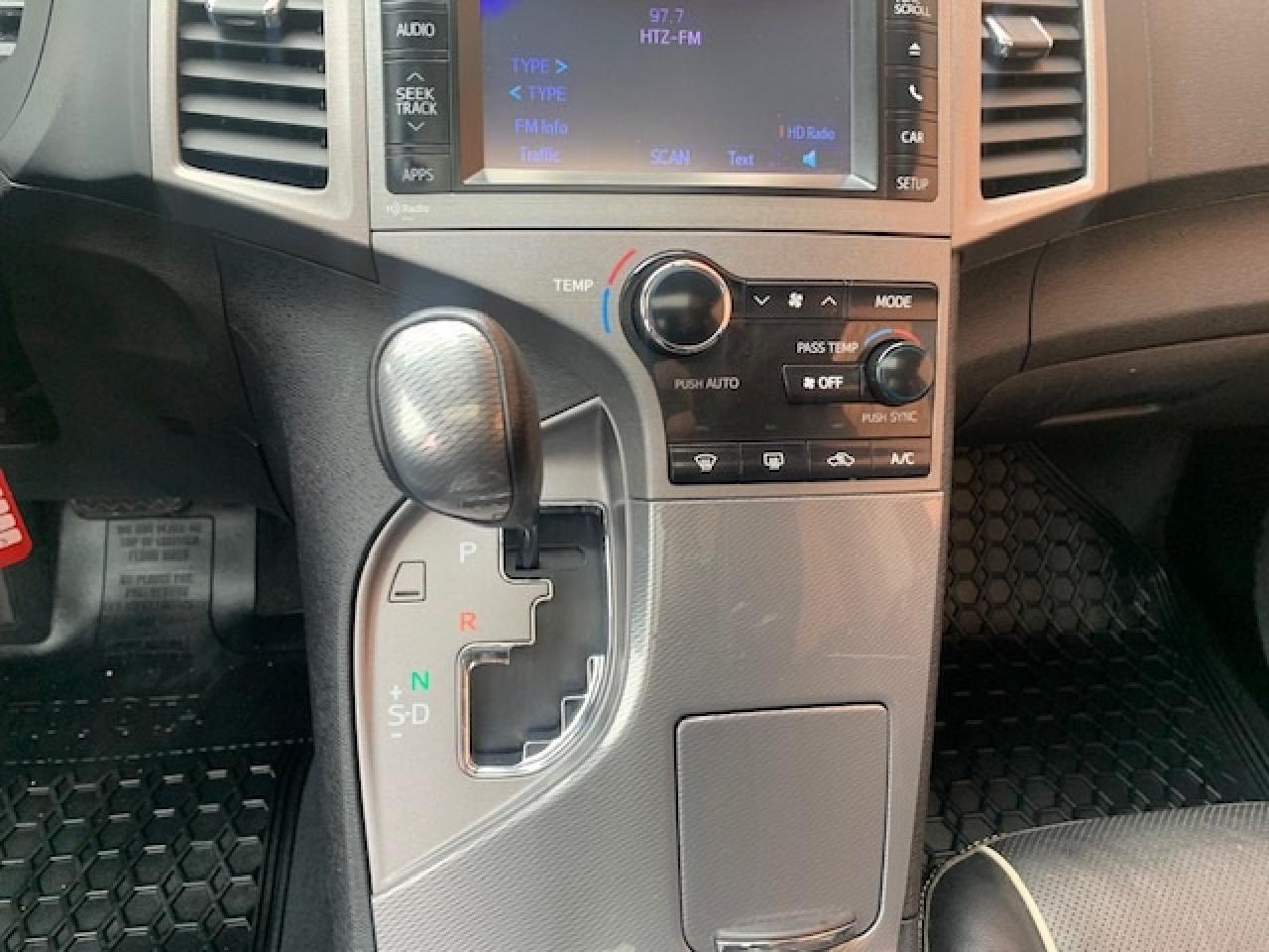 2013 Toyota Venza  Photo