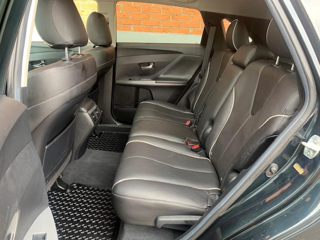 2013 Toyota Venza  Photo