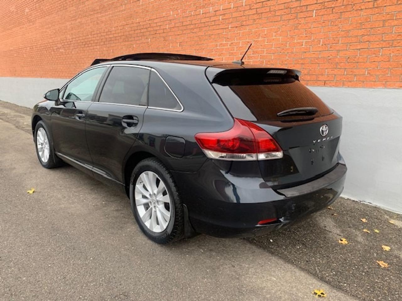 2013 Toyota Venza  Photo
