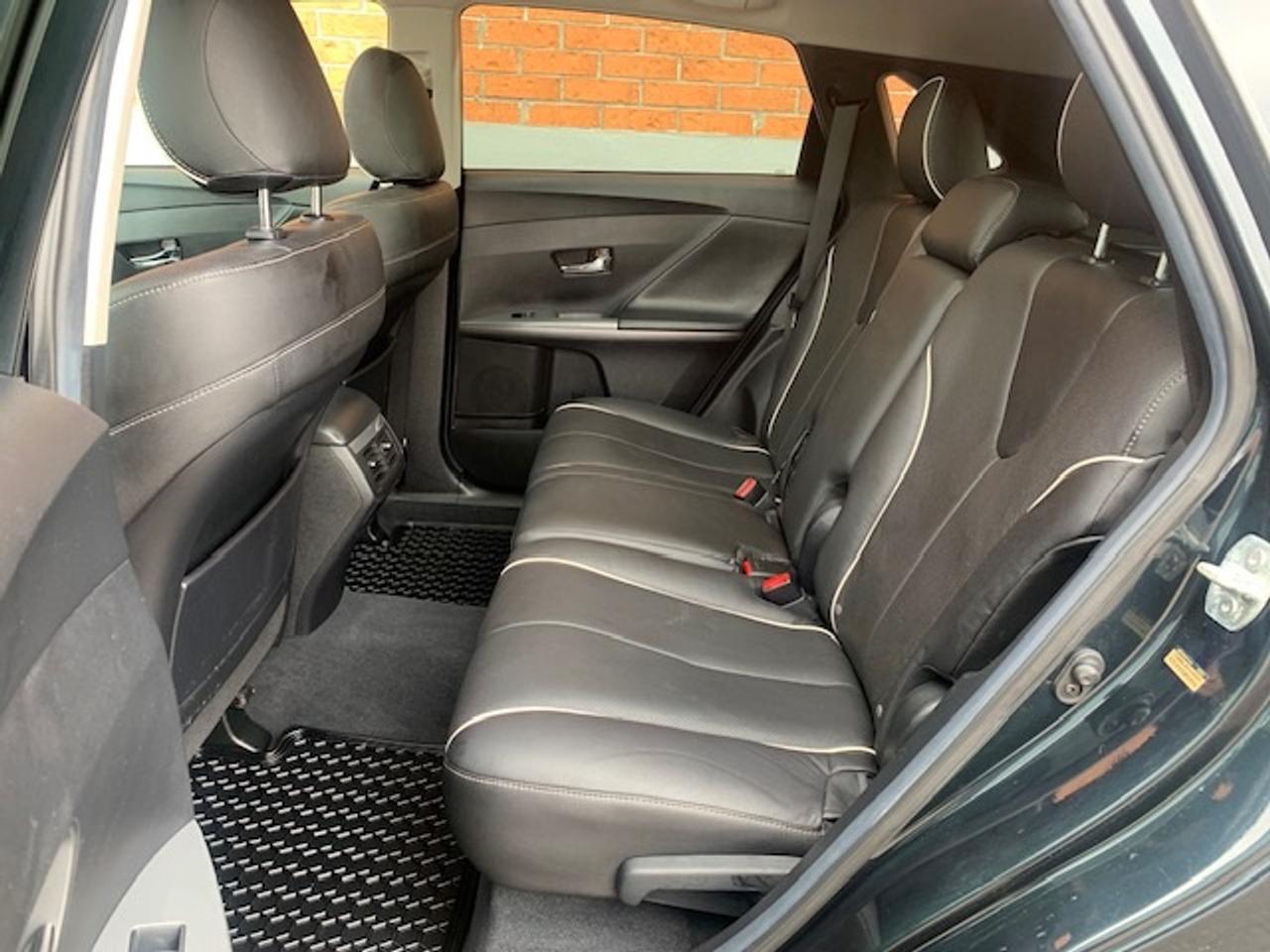 2013 Toyota Venza  Photo