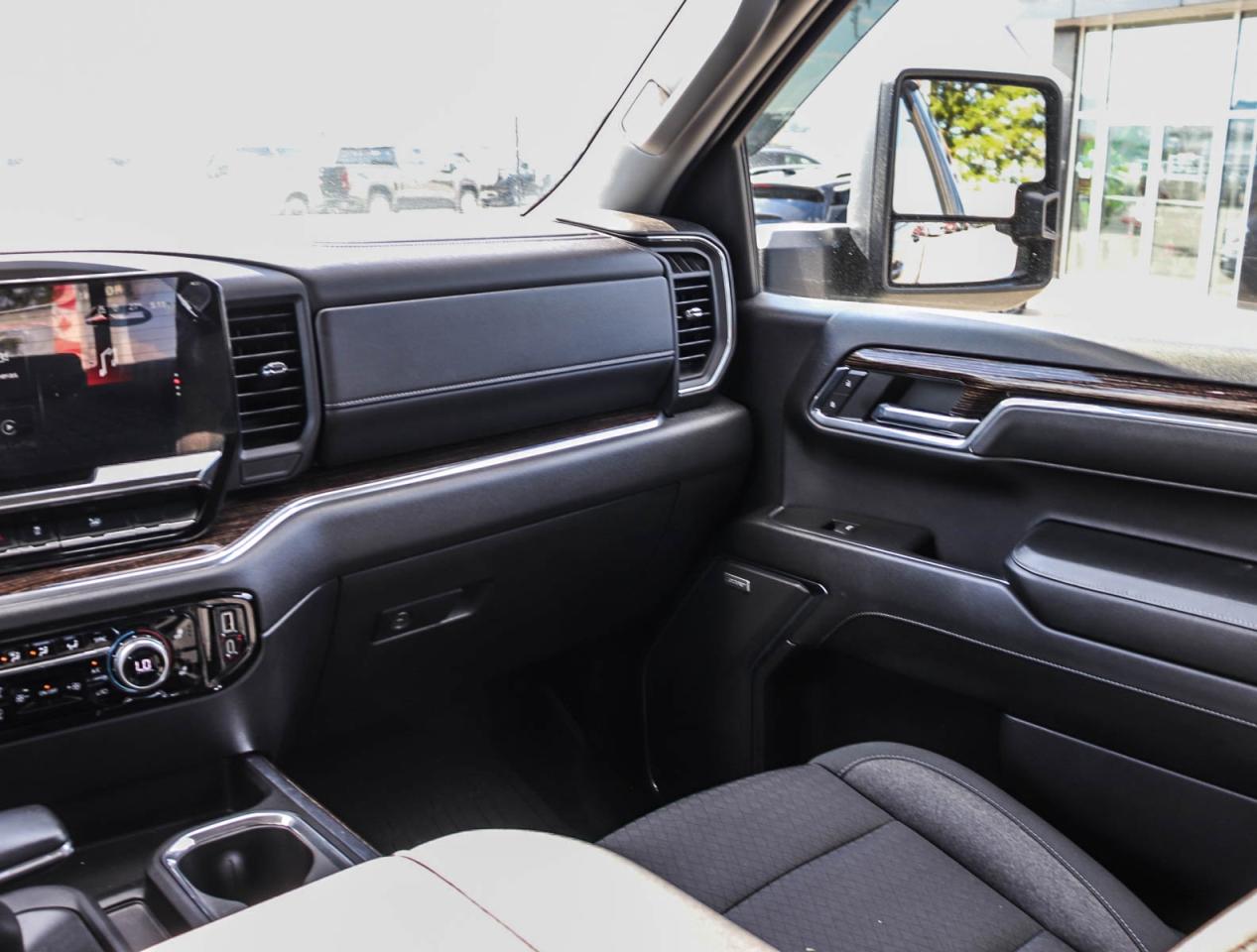 2024 GMC Sierra 1500 ELEVATION Photo