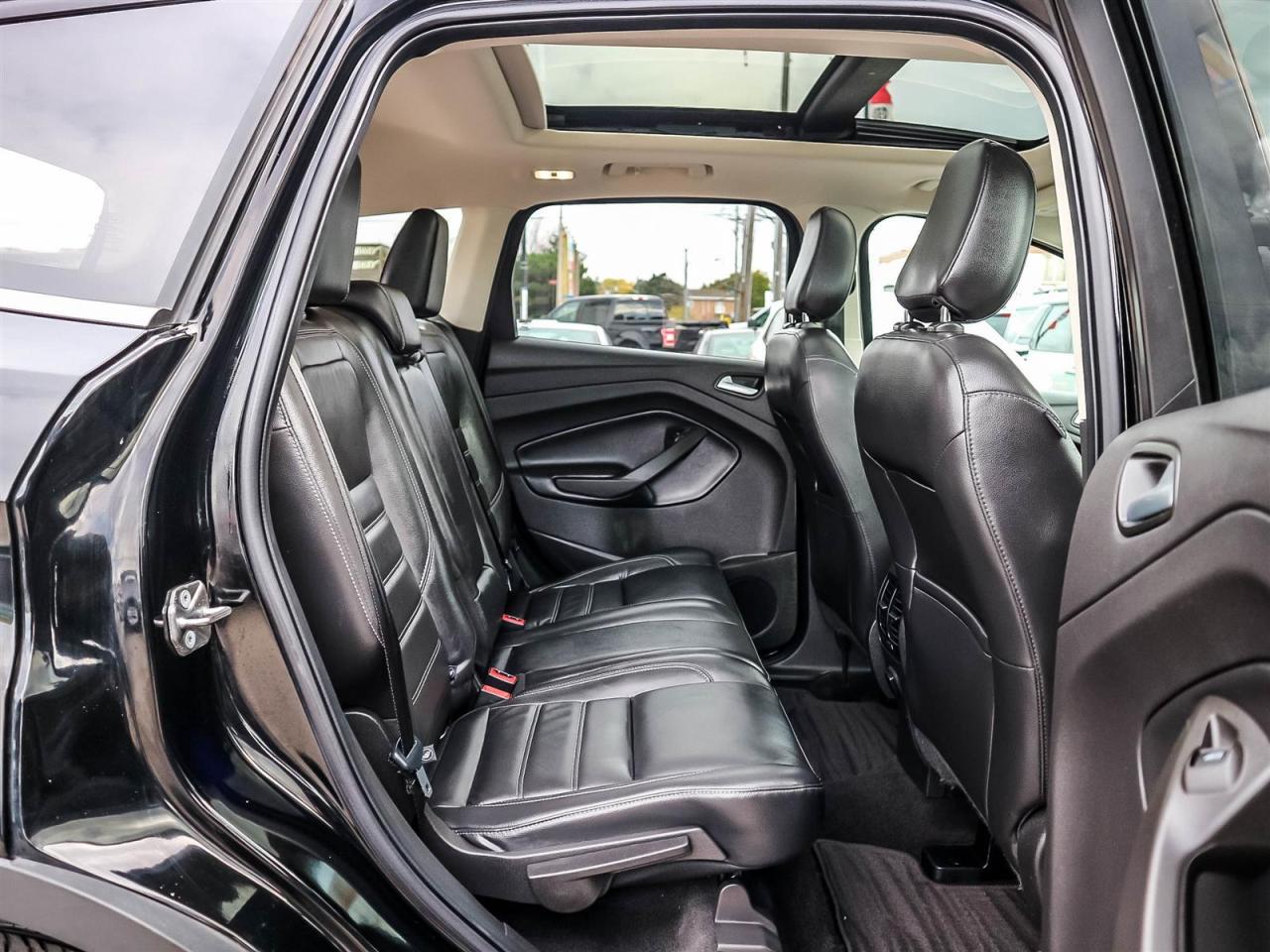 2018 Ford Escape SEL,AWD,NAV,LEATHER,PANO ROOF,NO ACCIDENT Photo