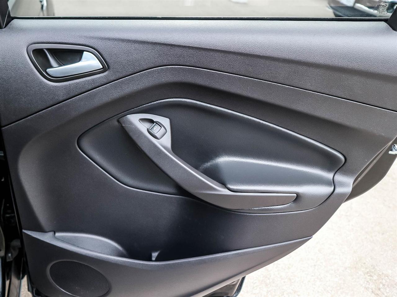 2018 Ford Escape SEL,AWD,NAV,LEATHER,PANO ROOF,NO ACCIDENT Photo