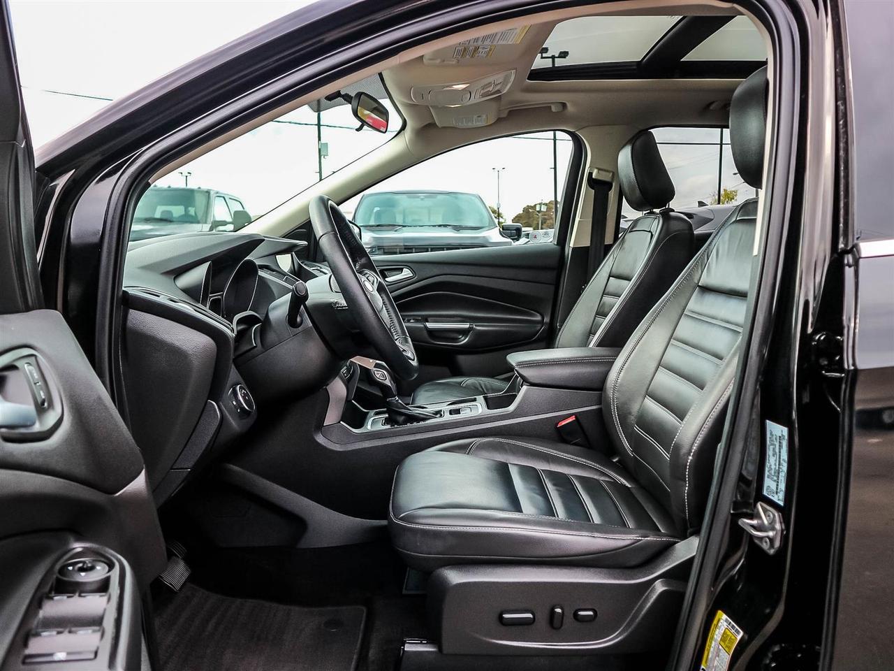 2018 Ford Escape SEL,AWD,NAV,LEATHER,PANO ROOF,NO ACCIDENT Photo