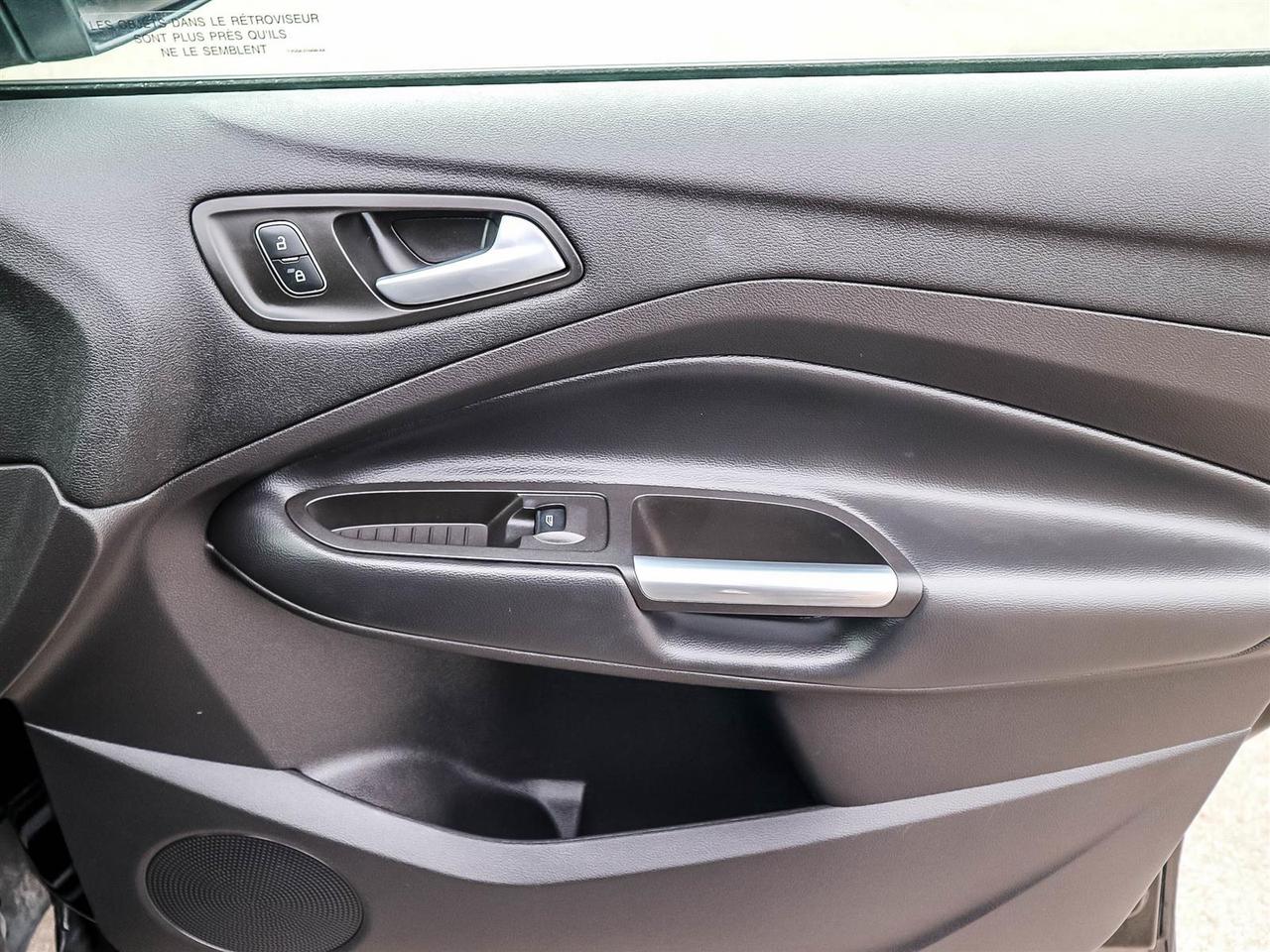 2018 Ford Escape SEL,AWD,NAV,LEATHER,PANO ROOF,NO ACCIDENT Photo
