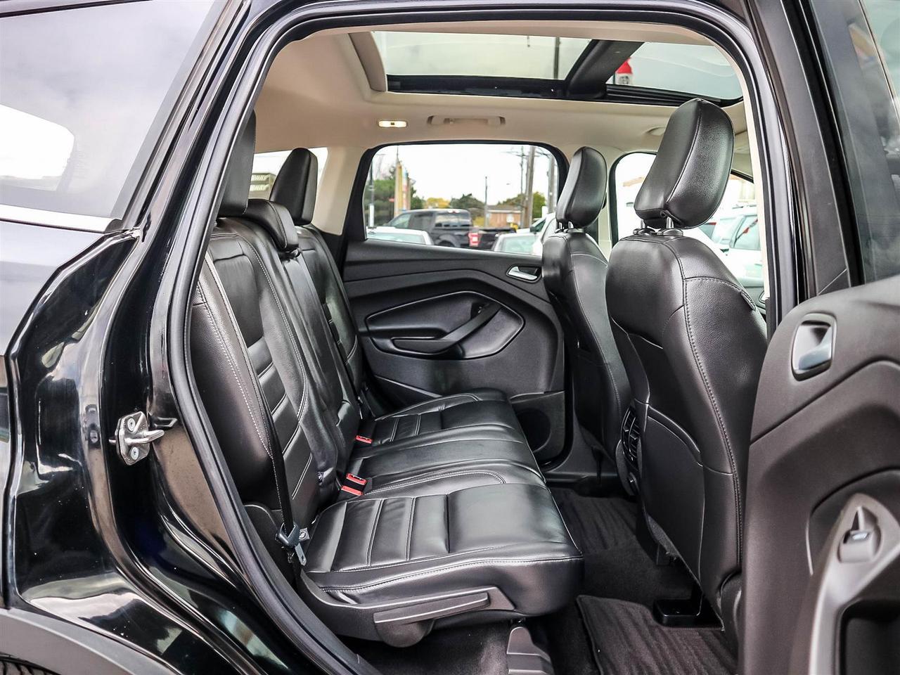 2018 Ford Escape SEL,AWD,NAV,LEATHER,PANO ROOF,NO ACCIDENT Photo