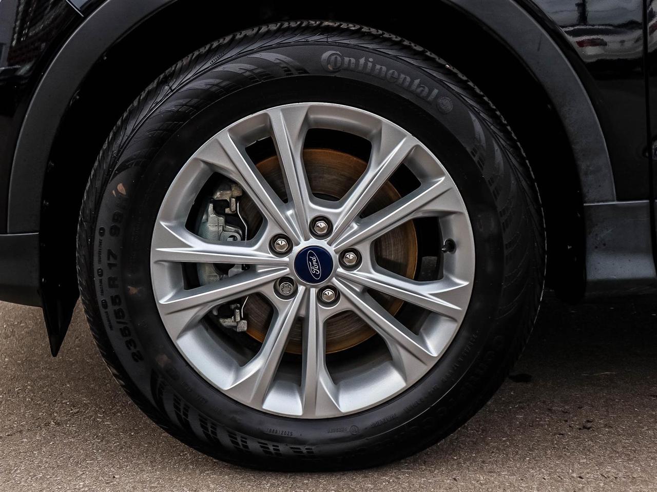 2018 Ford Escape SEL,AWD,NAV,LEATHER,PANO ROOF,NO ACCIDENT Photo