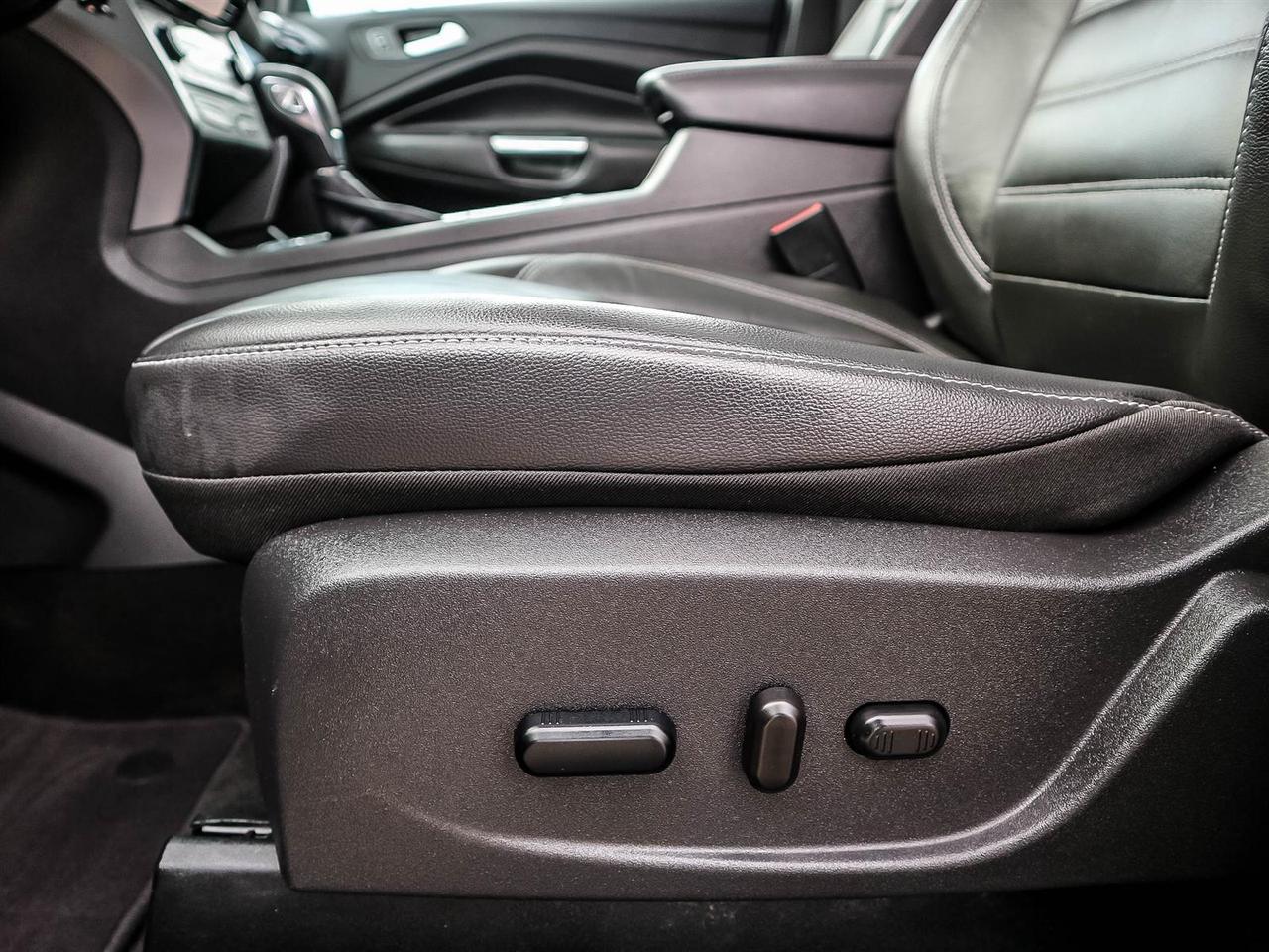 2018 Ford Escape SEL,AWD,NAV,LEATHER,PANO ROOF,NO ACCIDENT Photo