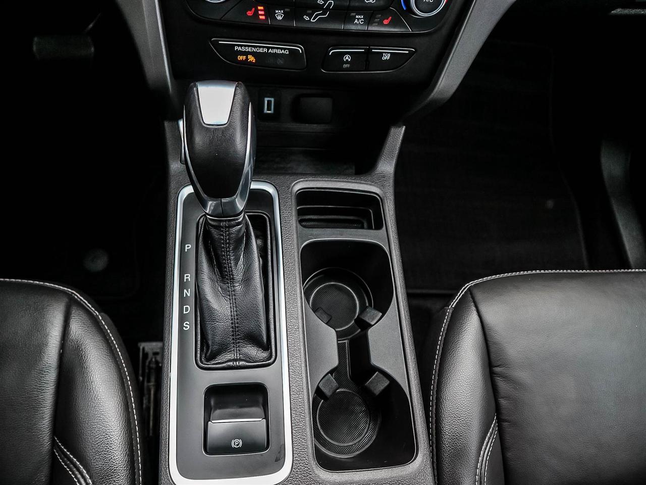 2018 Ford Escape SEL,AWD,NAV,LEATHER,PANO ROOF,NO ACCIDENT Photo