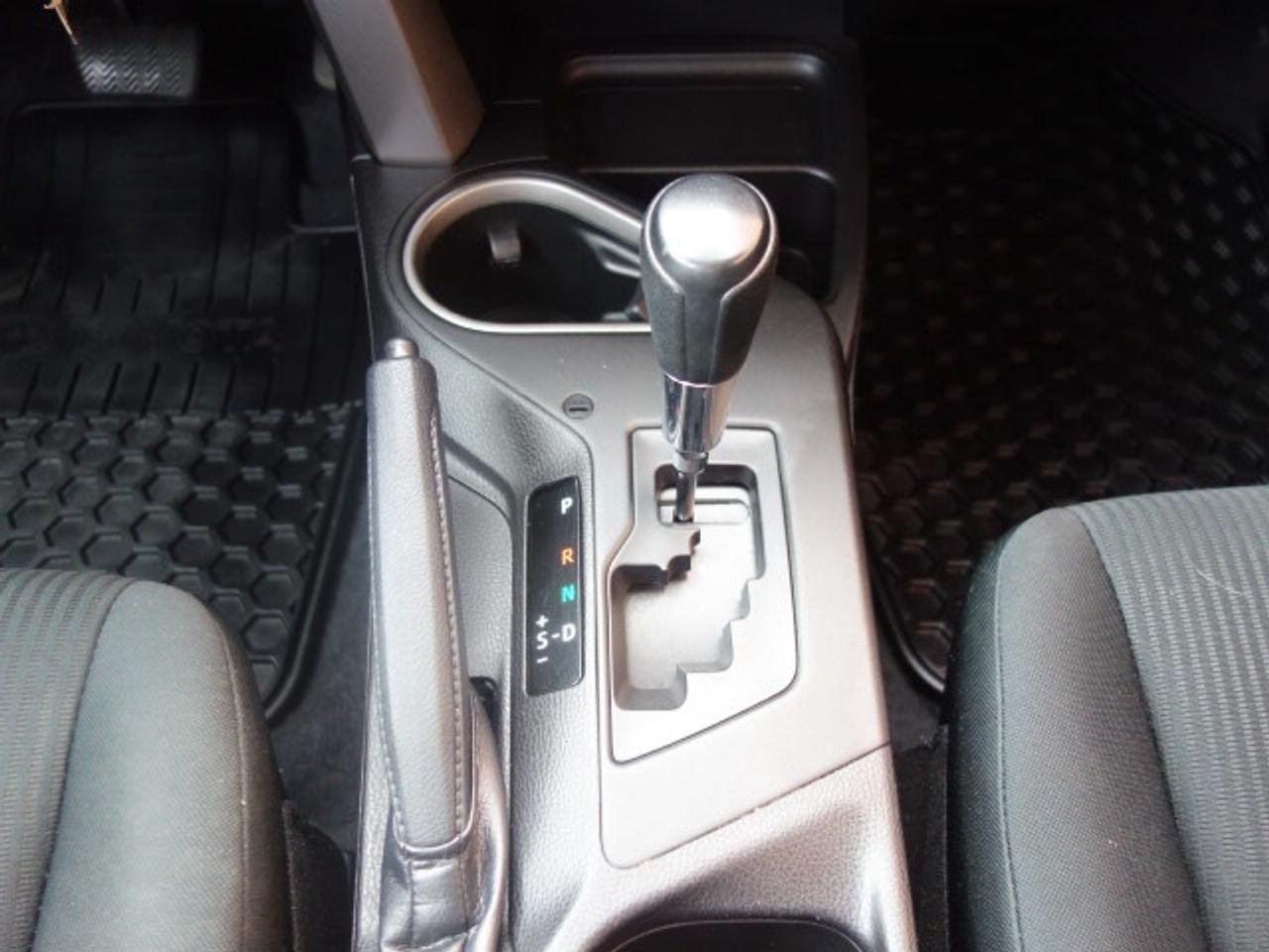 2018 Toyota RAV4 LE AWD Photo