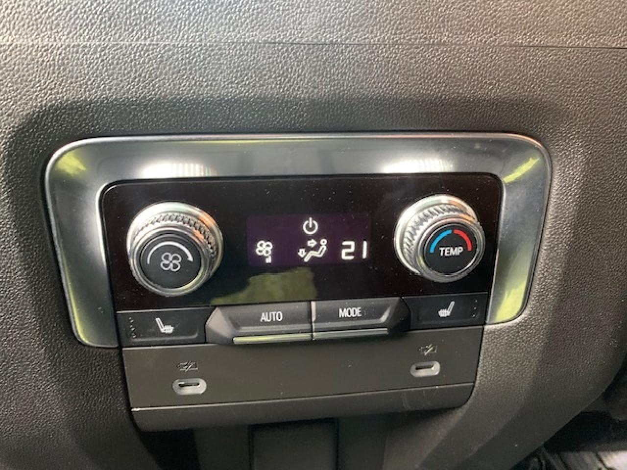 2022 GMC Yukon SLT 4X4 Photo