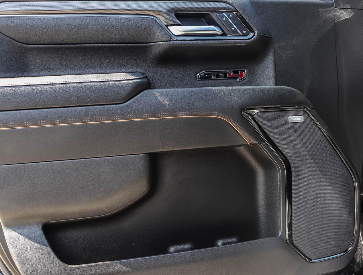 2025 GMC Sierra 1500 AT4 Photo