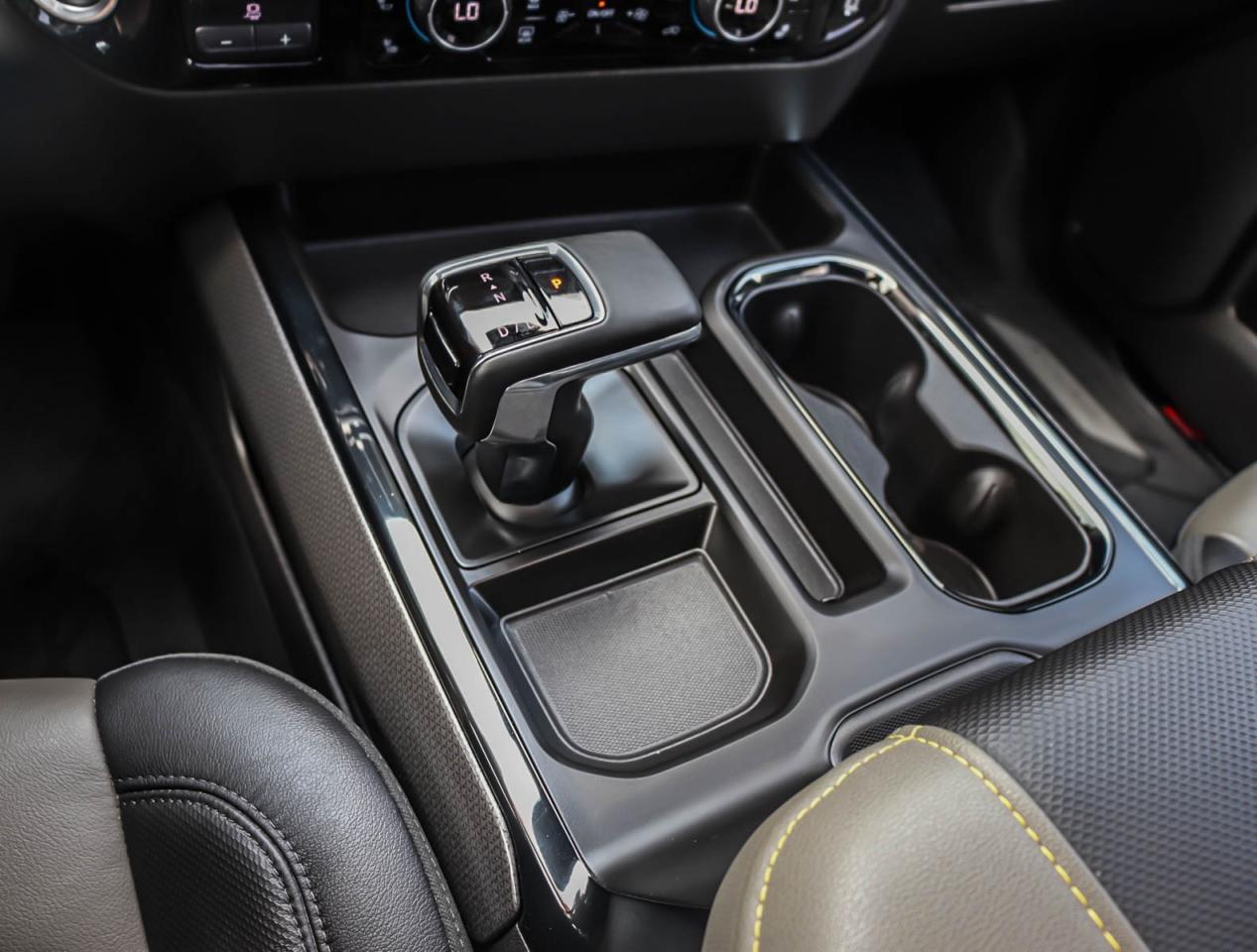 2024 Chevrolet Silverado 1500 ZR2 Photo