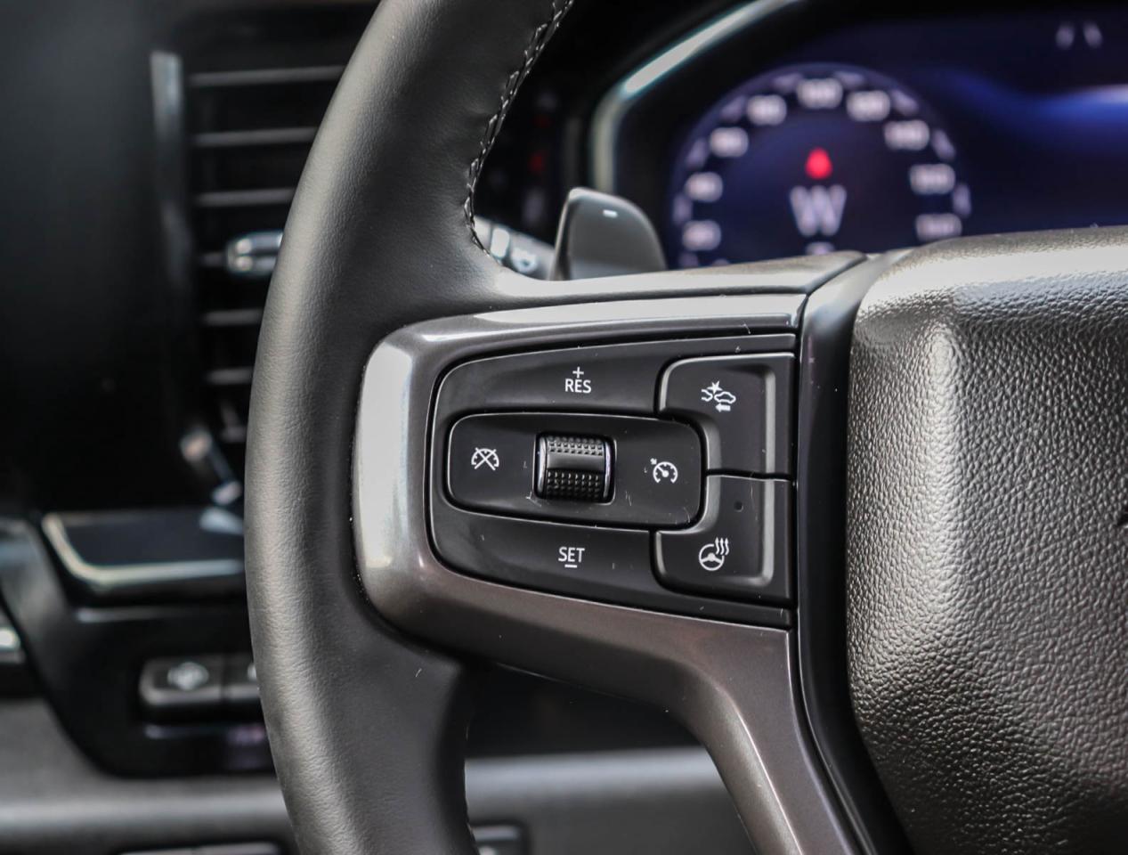 2024 Chevrolet Silverado 1500 ZR2 Photo