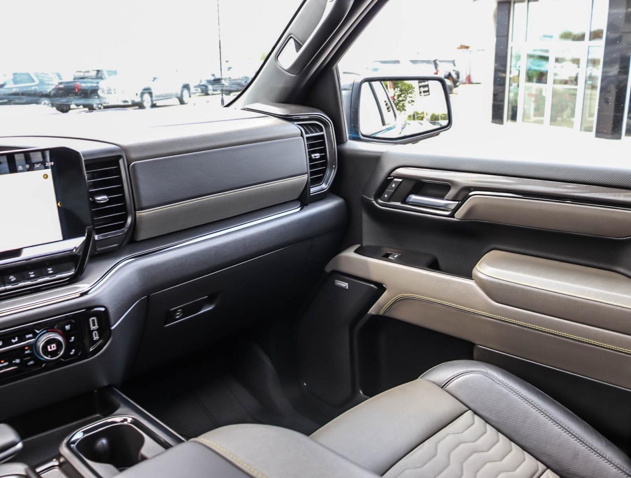 2024 Chevrolet Silverado 1500 ZR2 Photo