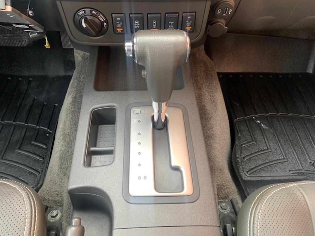2018 Nissan Frontier PRO-4X 4x4 Photo