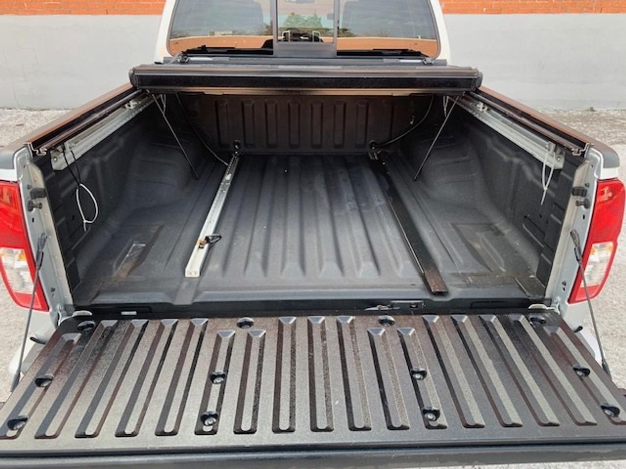 2018 Nissan Frontier PRO-4X 4x4 Photo