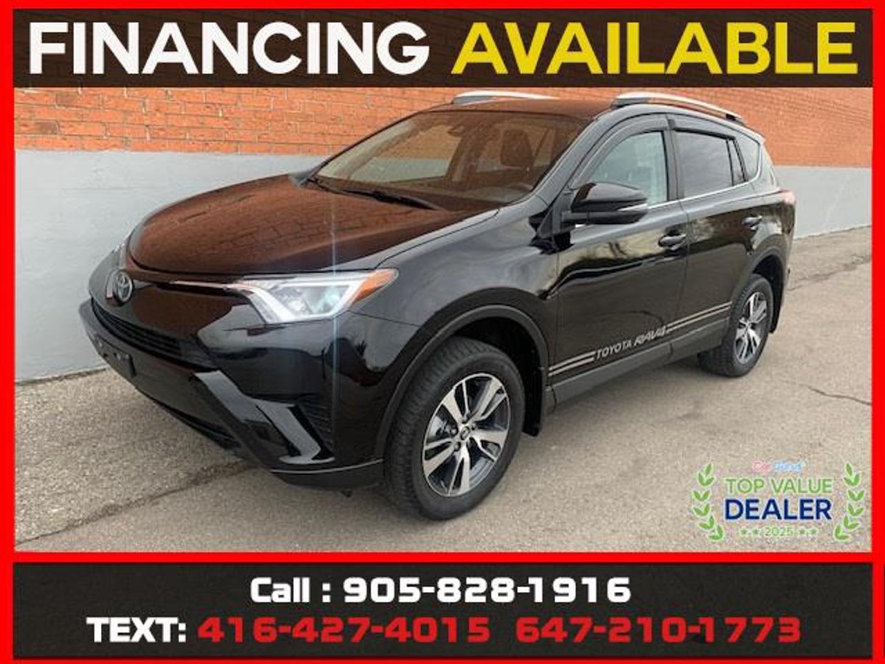 2018 Toyota RAV4 LE AWD Photo0