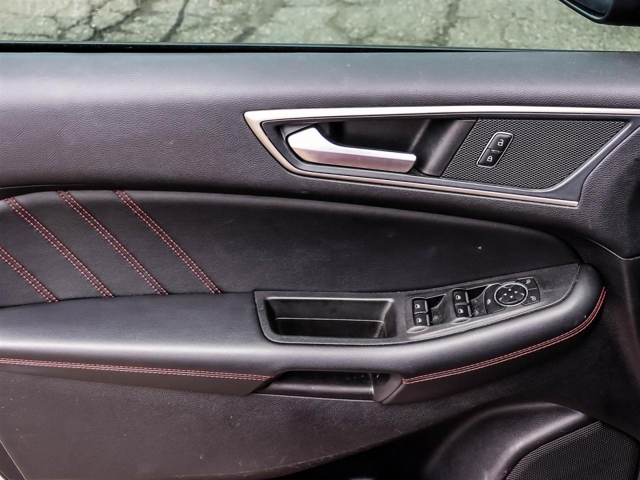 2021 Ford Edge ST Line Photo