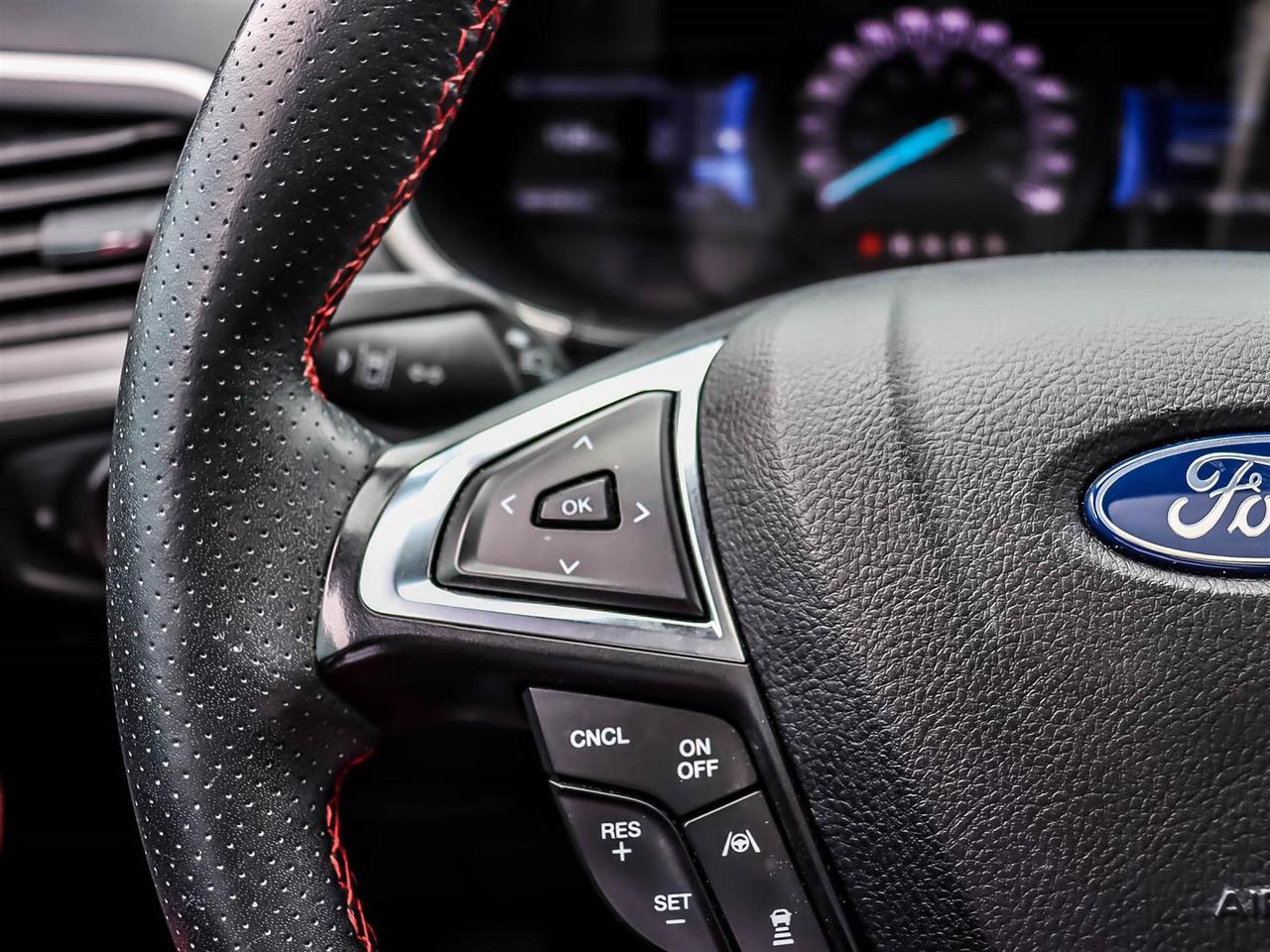 2021 Ford Edge ST Line Photo