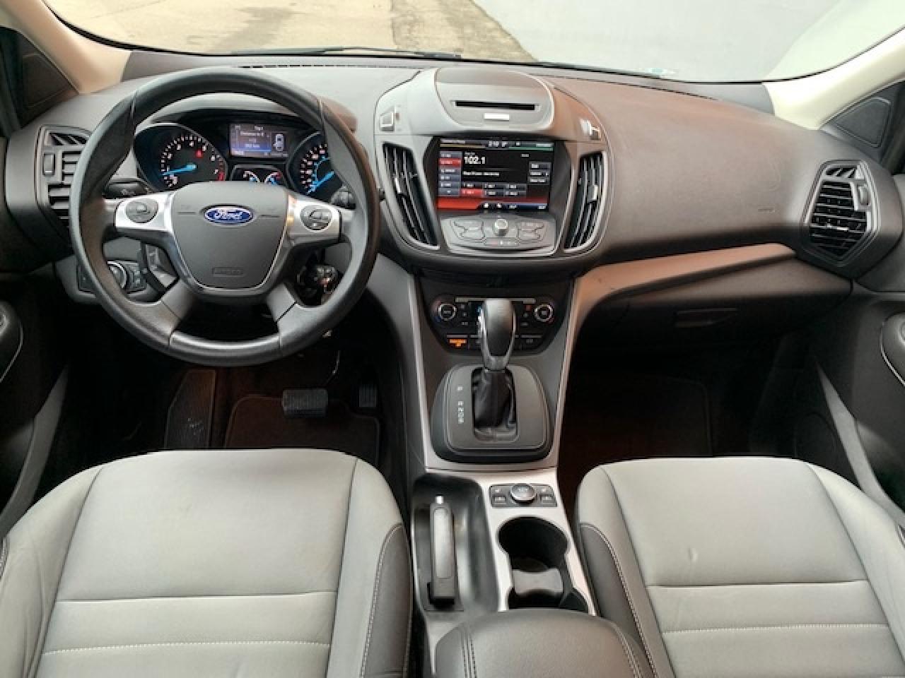 2015 Ford Escape SE Photo