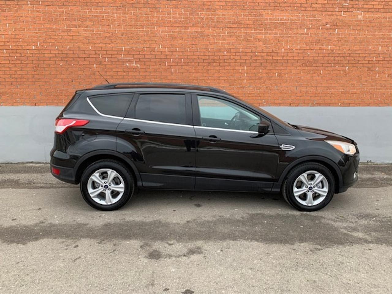 2015 Ford Escape SE Photo4