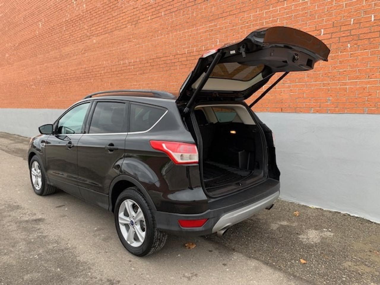 2015 Ford Escape SE Photo