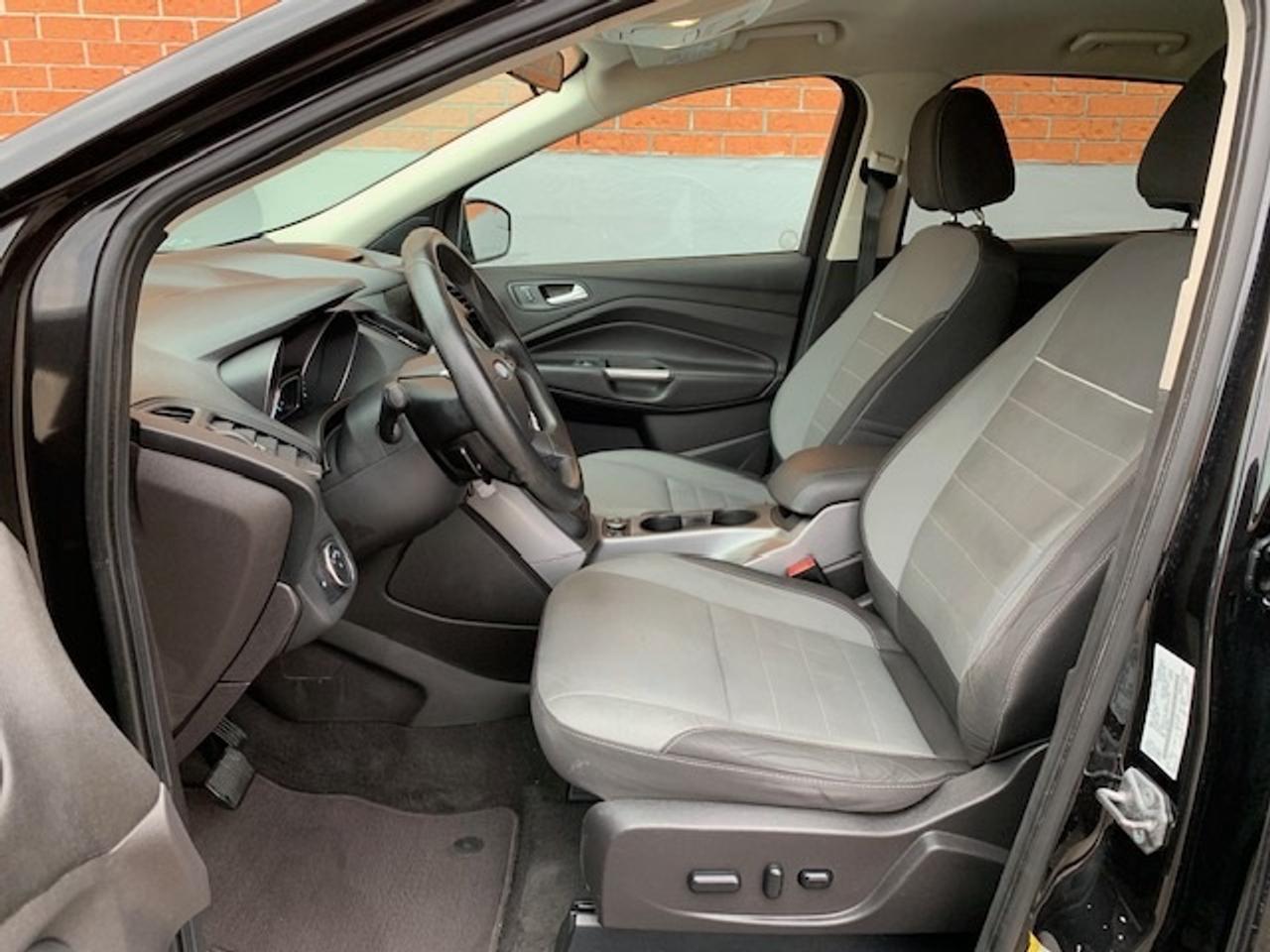 2015 Ford Escape SE Photo