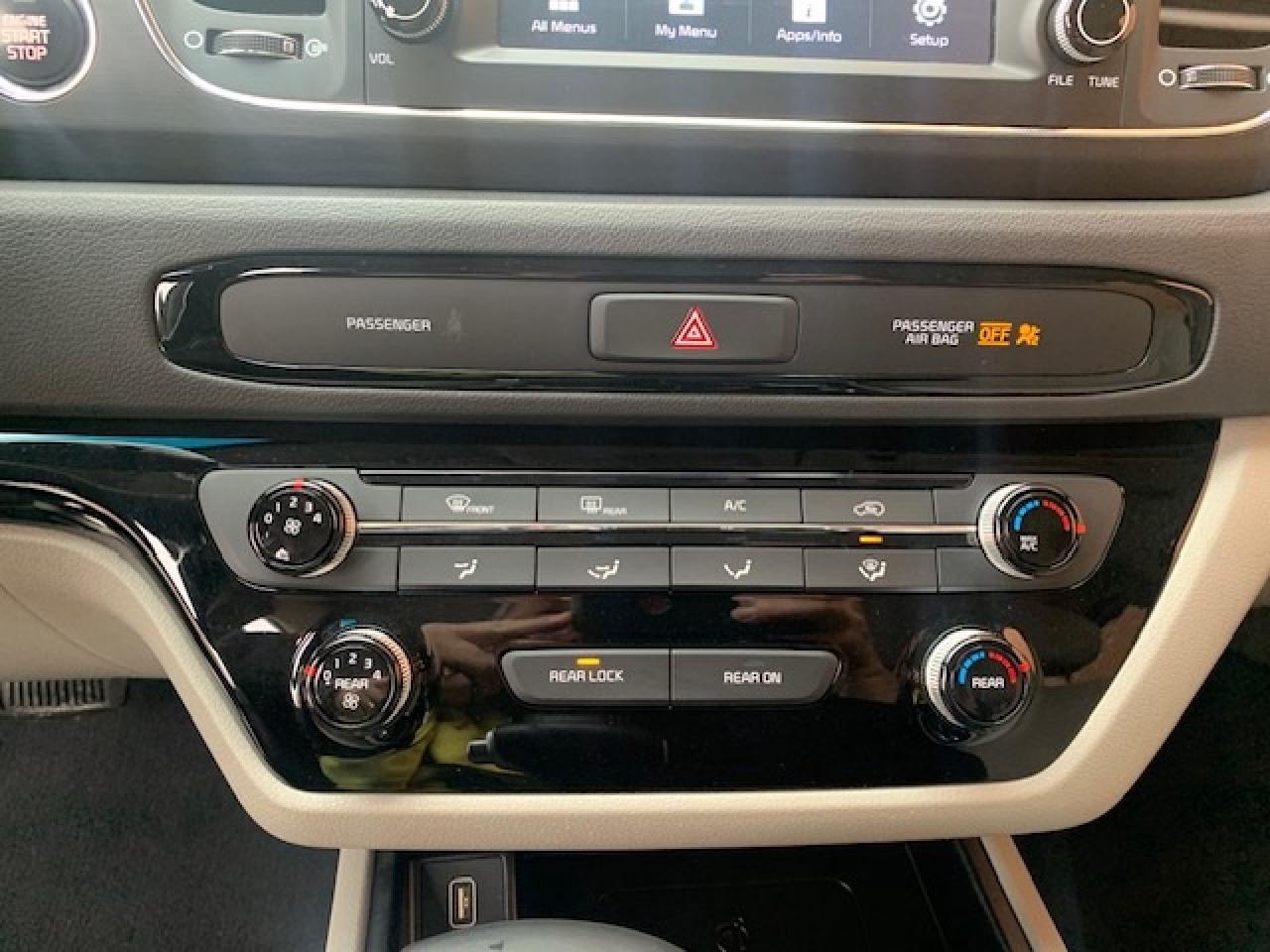 2021 Kia Sedona LX+ Photo