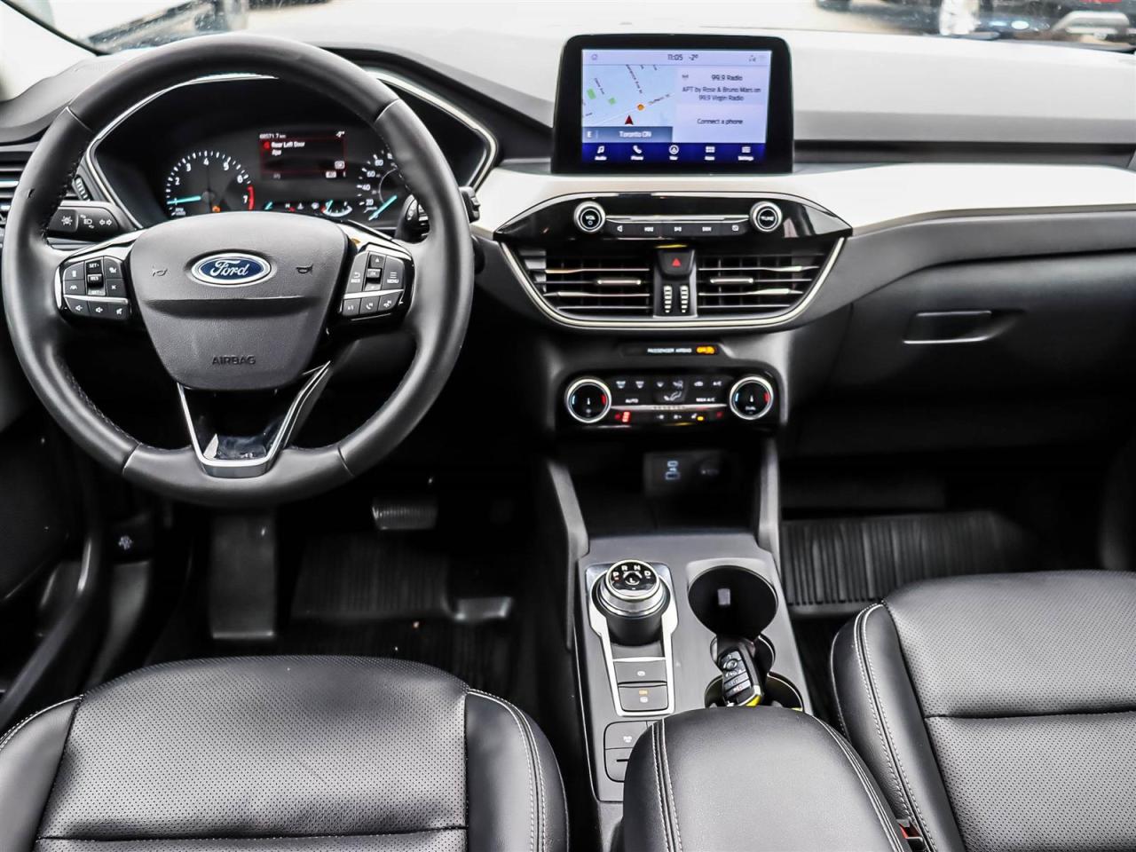 2022 Ford Escape SEL Photo