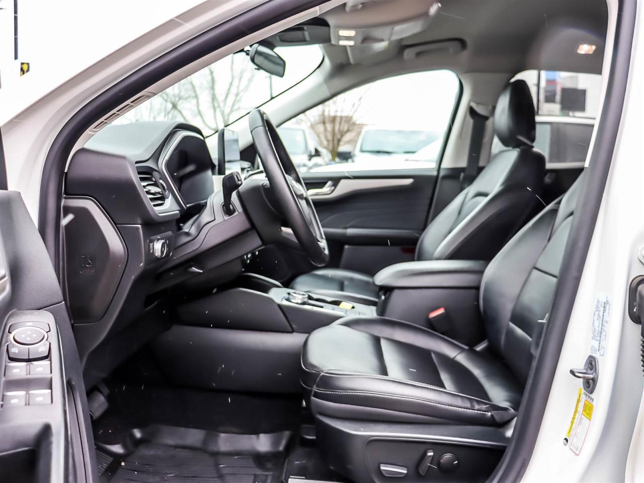 2022 Ford Escape SEL Photo