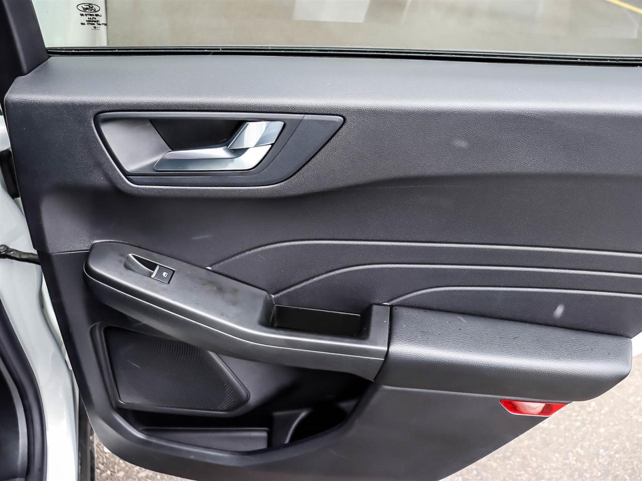 2022 Ford Escape SEL Photo