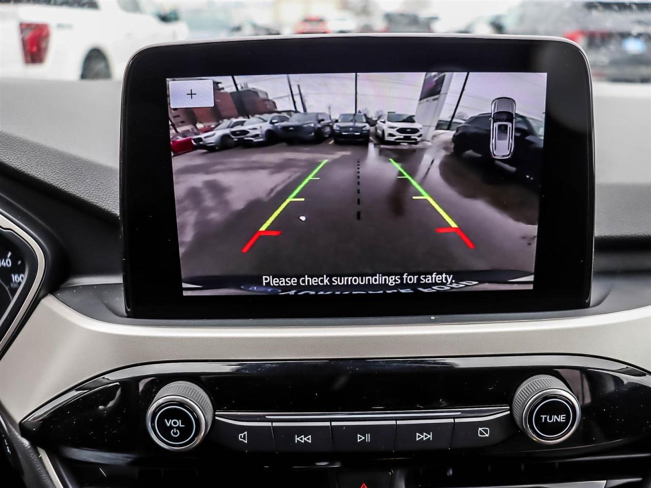 2022 Ford Escape SEL Photo