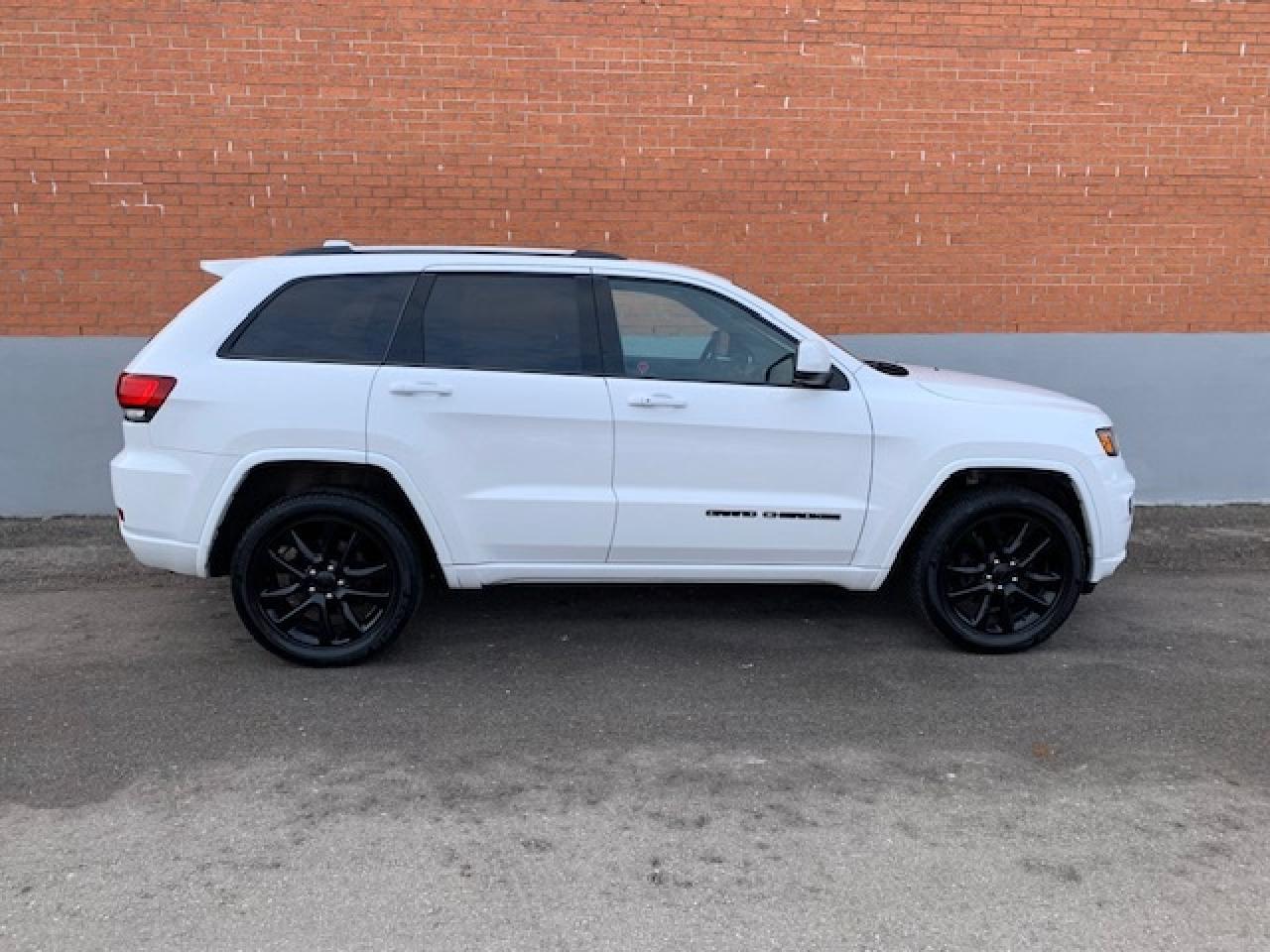 2021 Jeep Grand Cherokee ALTITUDE 4X4 Photo