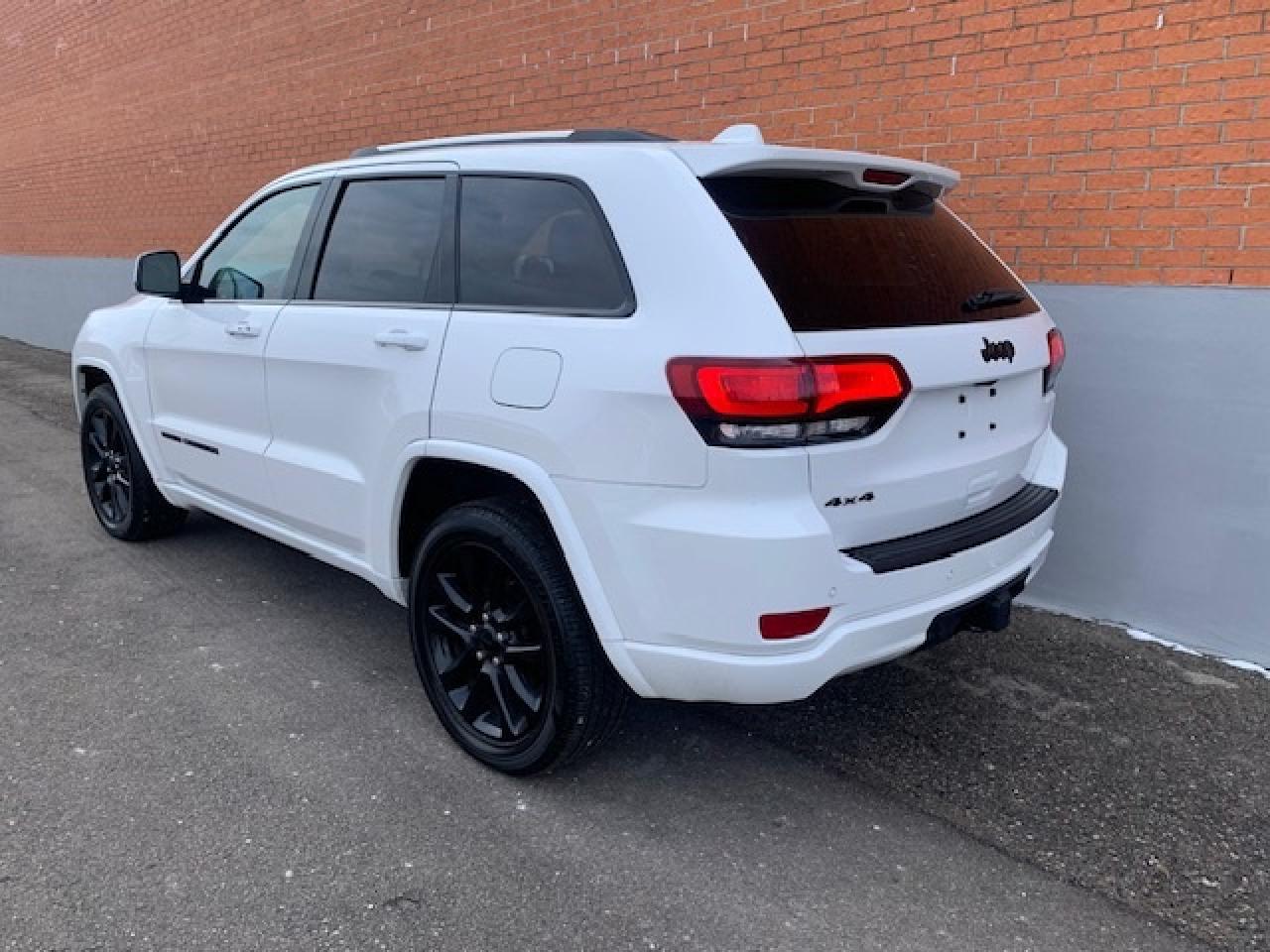 2021 Jeep Grand Cherokee ALTITUDE 4X4 Photo2