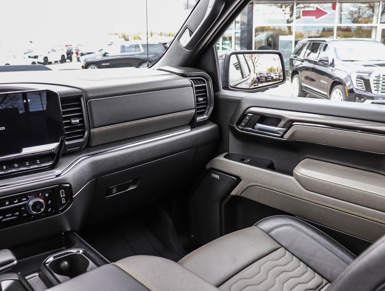 2025 Chevrolet Silverado 1500 ZR2 Photo