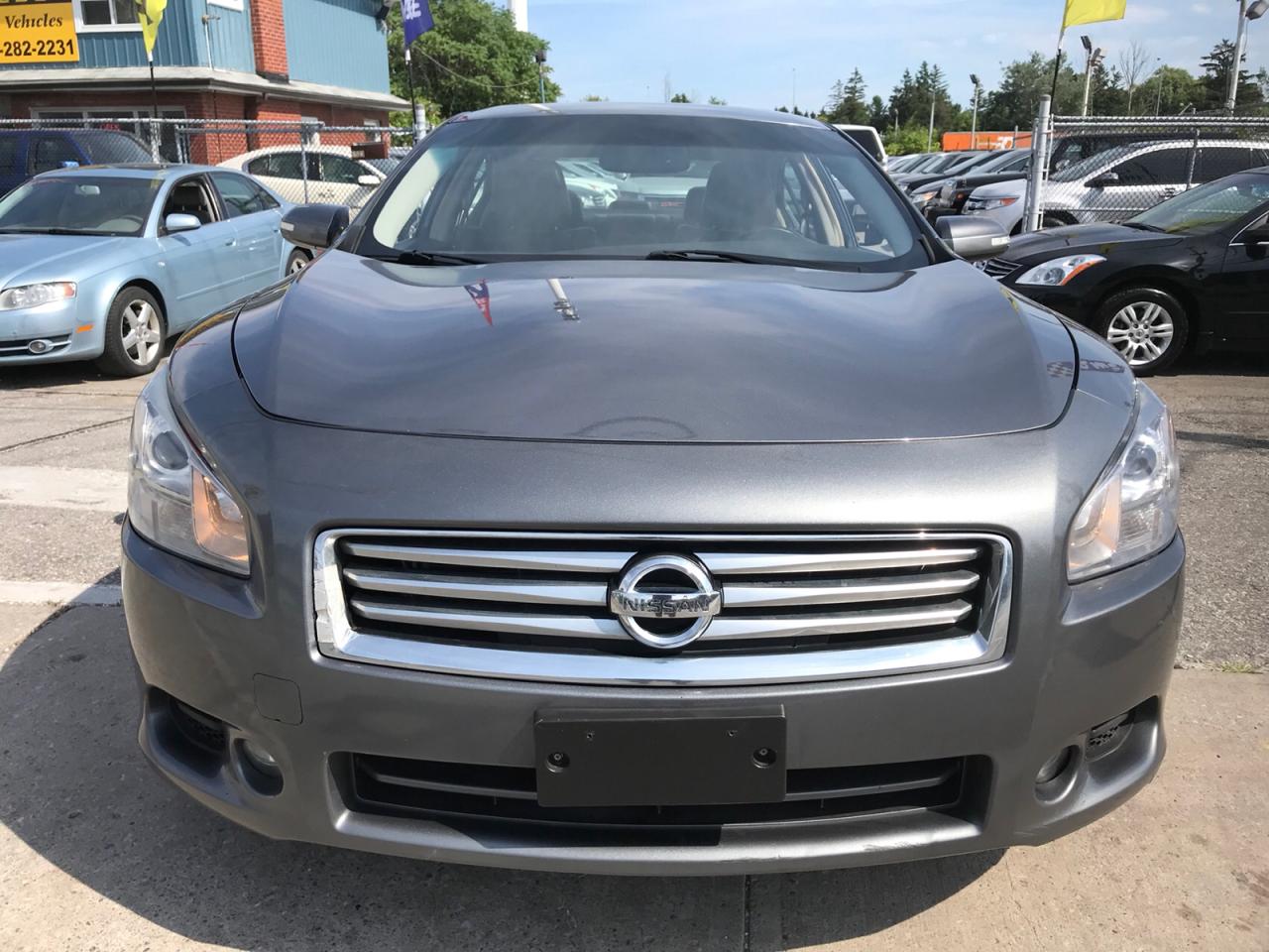2014 Nissan Maxima SV/LEATHER/SUNROOF Photo