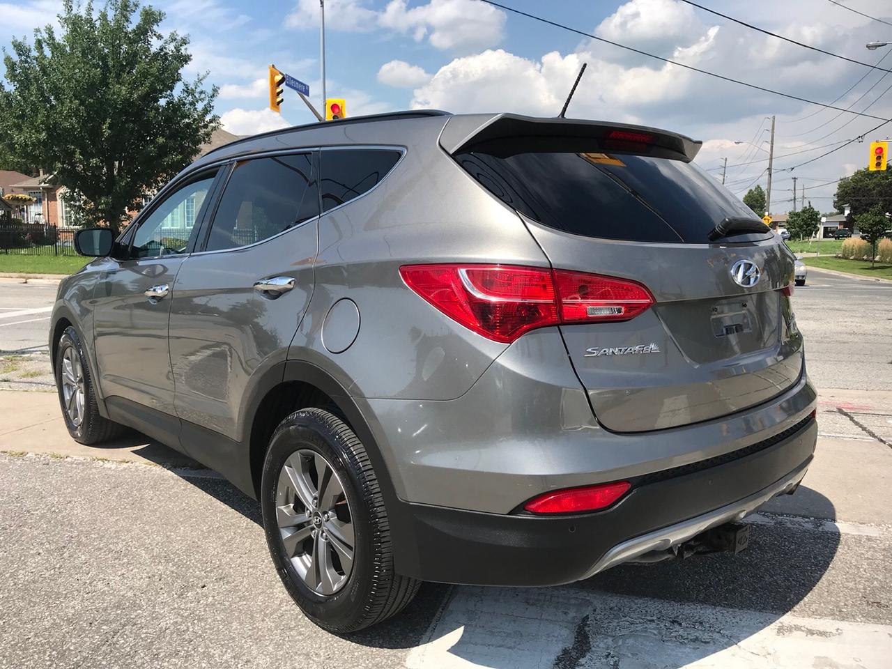 2013 Hyundai Santa Fe Sport 2.0 AWD Photo