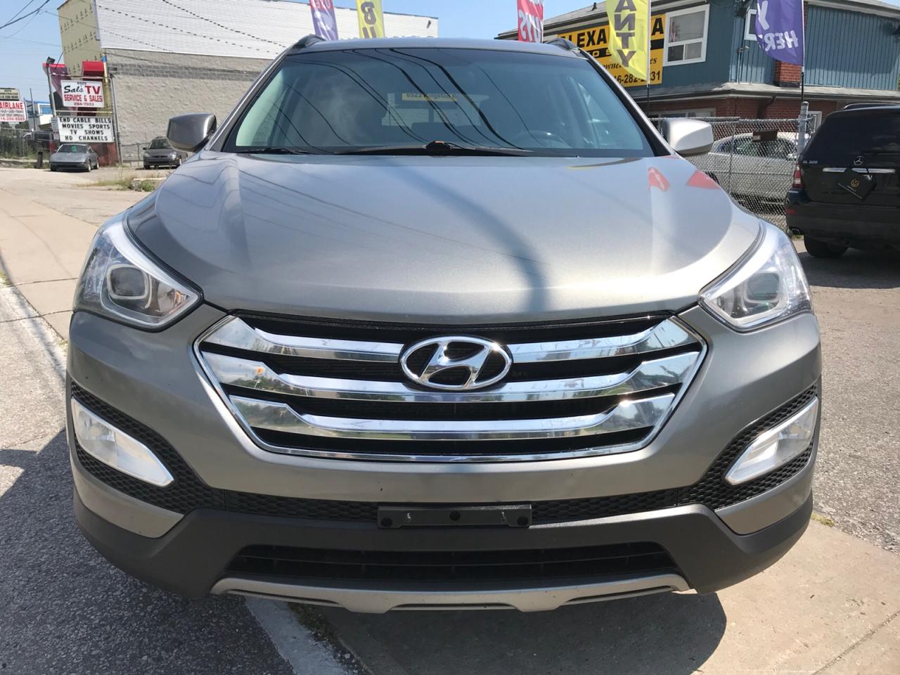 2013 Hyundai Santa Fe Sport 2.0 AWD Photo