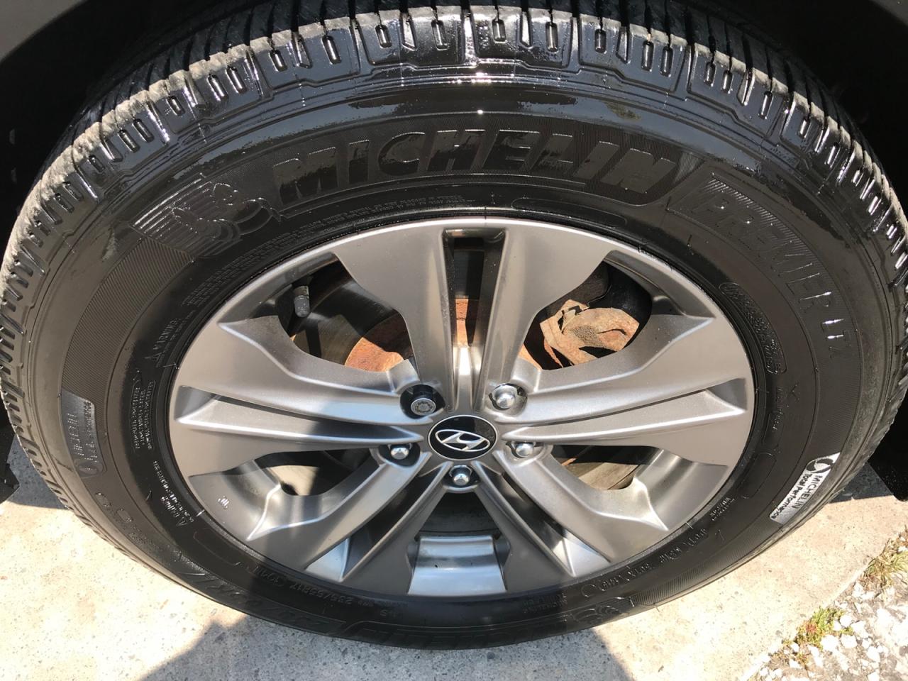 2013 Hyundai Santa Fe Sport 2.0 AWD Photo