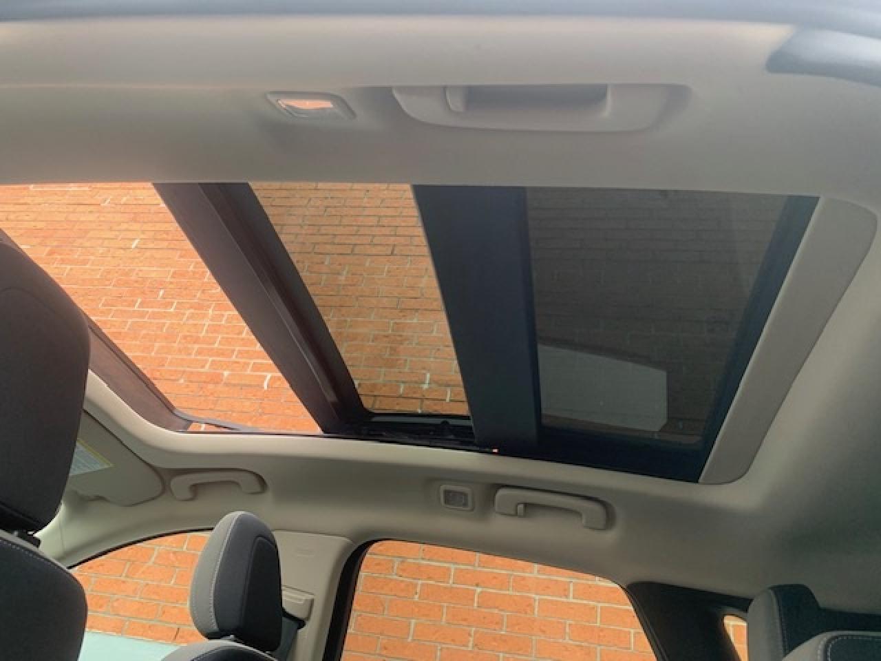 2020 Ford Escape SE AWD Photo