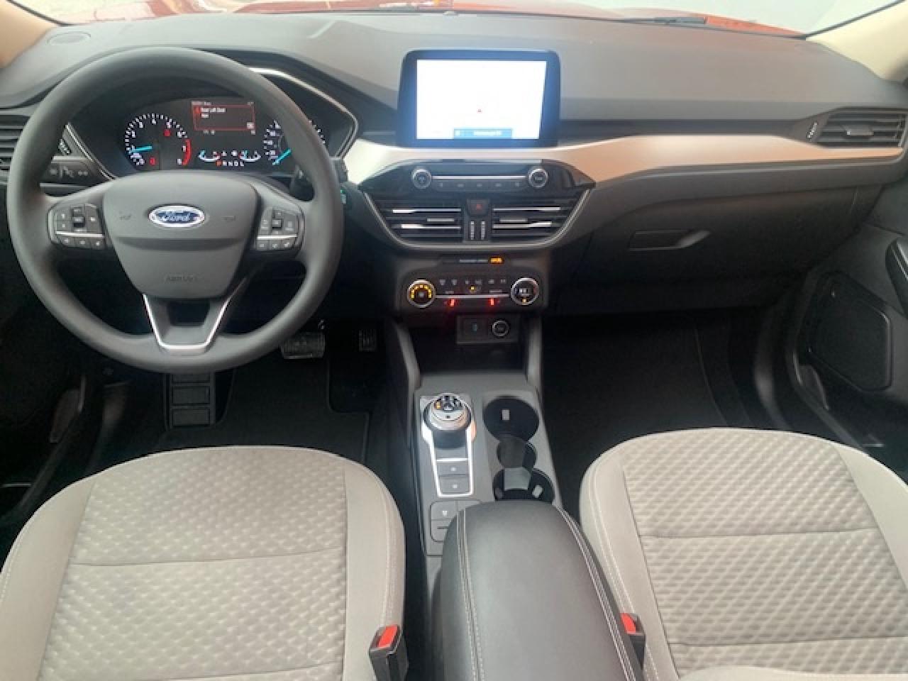 2020 Ford Escape SE AWD Photo