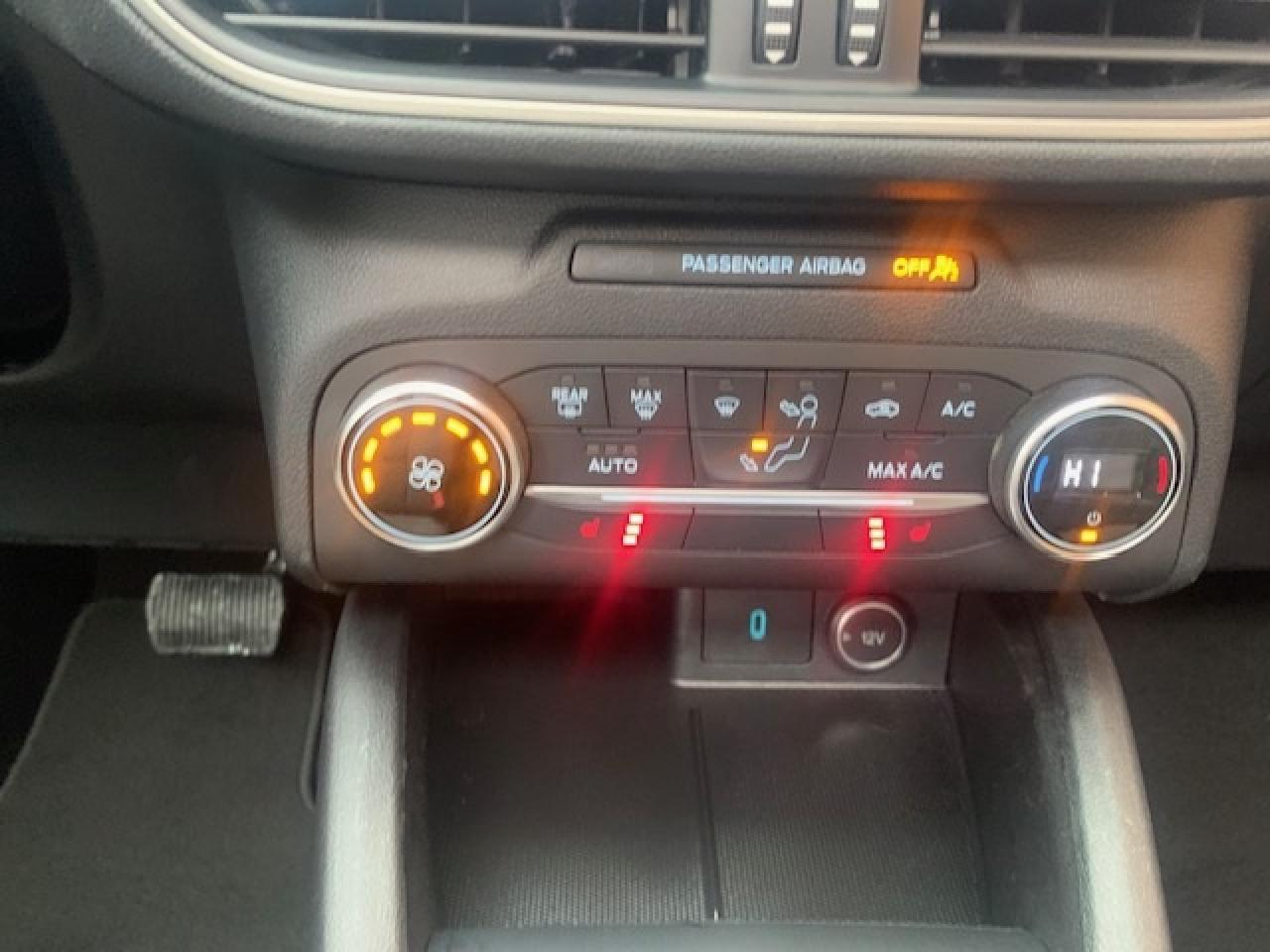 2020 Ford Escape SE AWD Photo