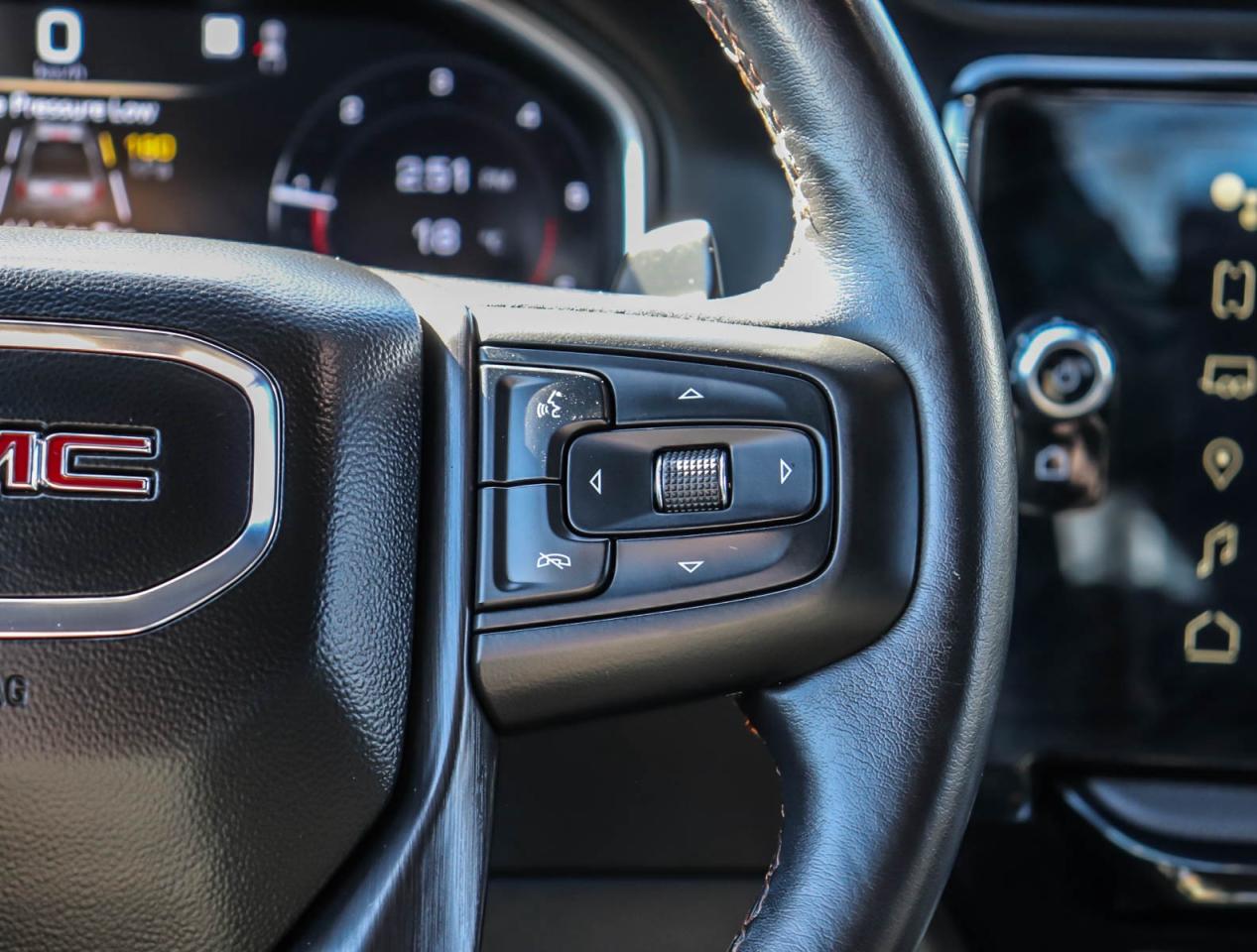 2023 GMC Sierra 1500 AT4 Photo