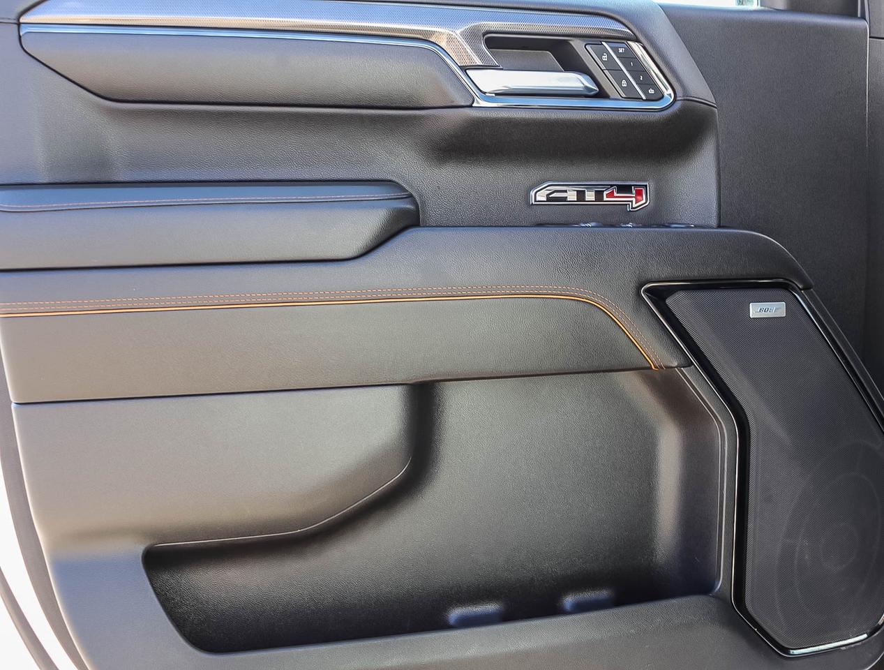 2023 GMC Sierra 1500 AT4 Photo