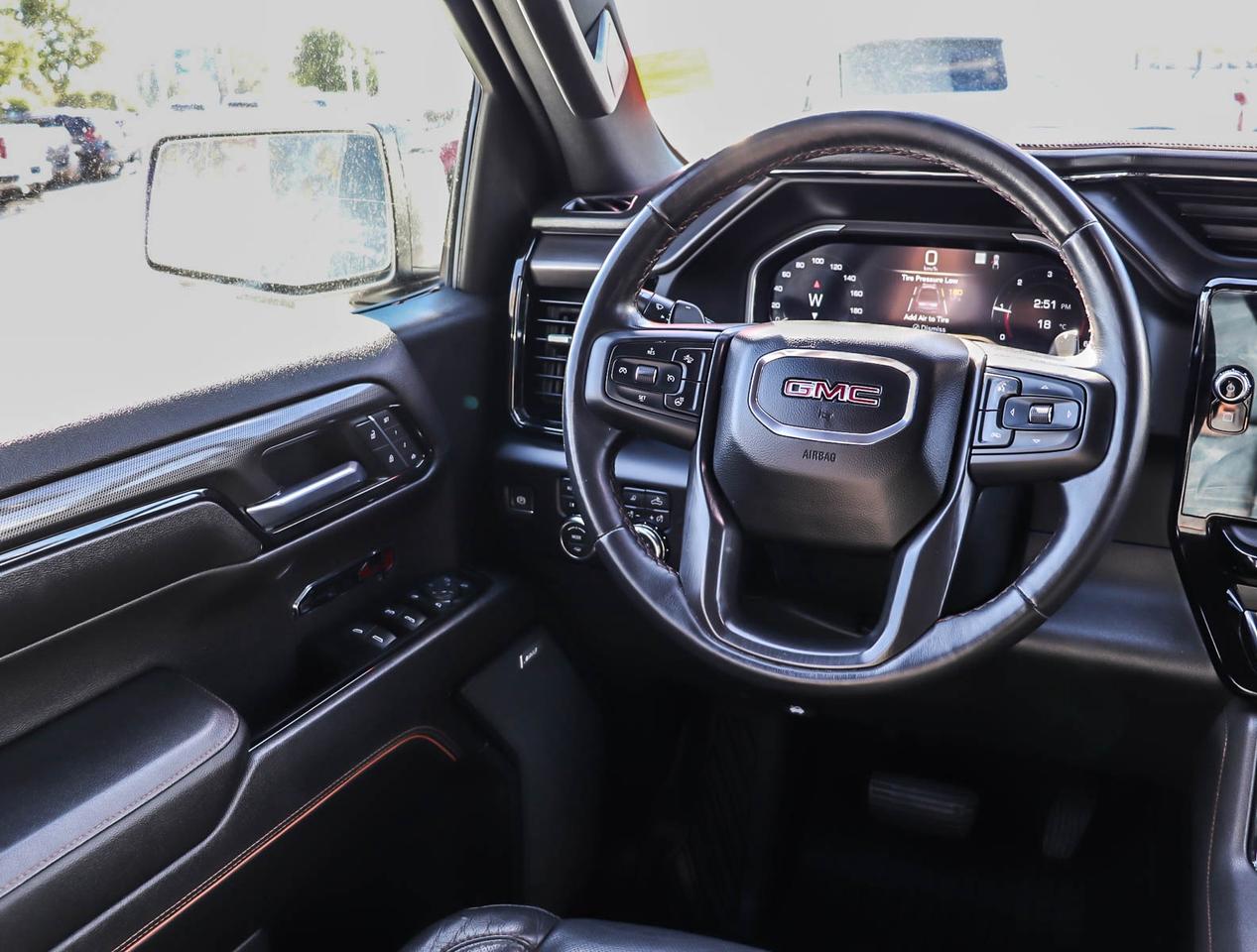 2023 GMC Sierra 1500 AT4 Photo