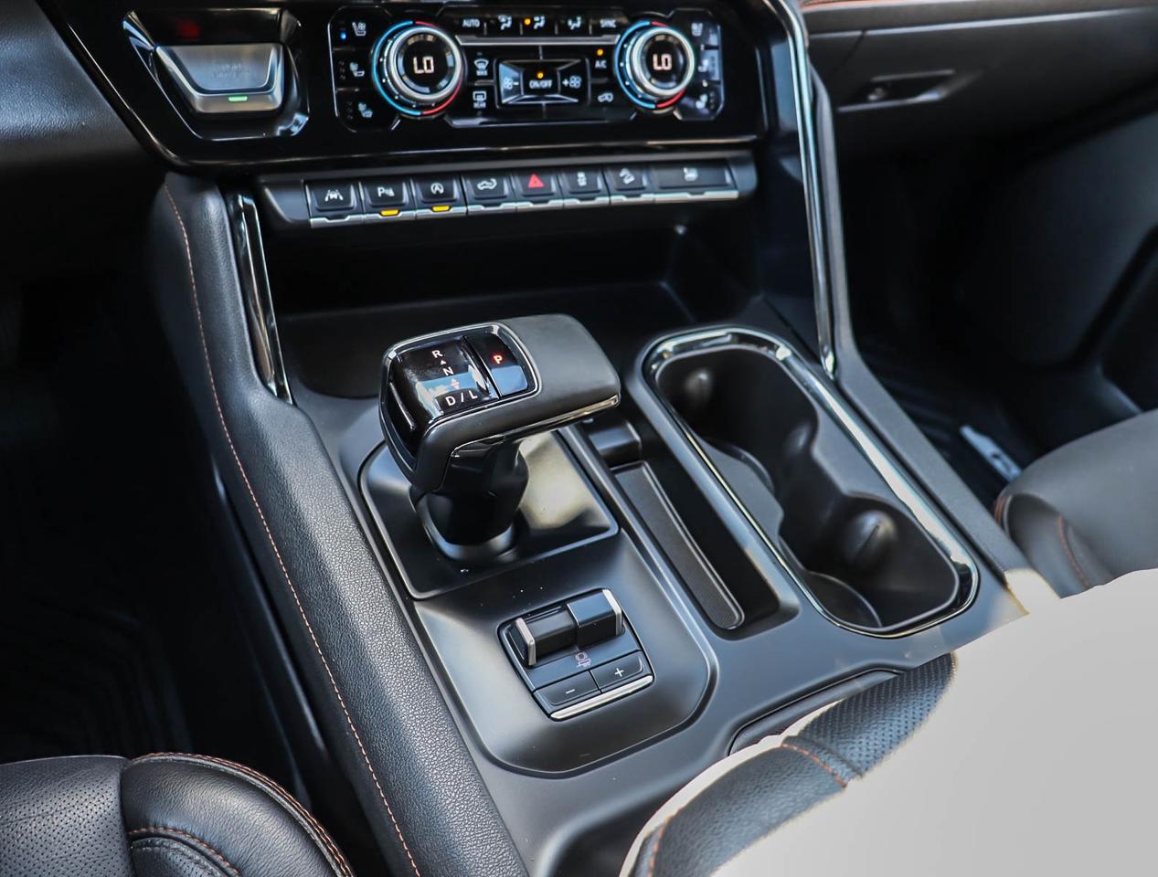 2023 GMC Sierra 1500 AT4 Photo